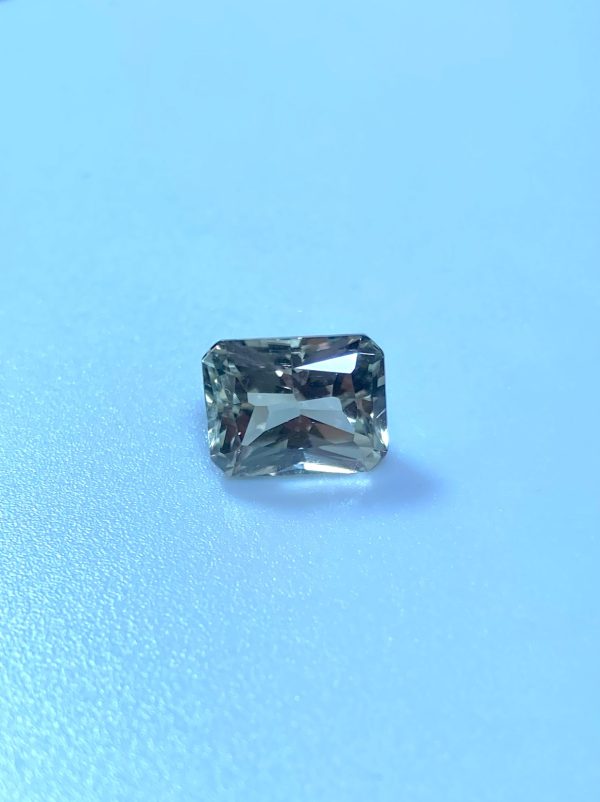 Zultanite Gemstone, Radiant Cut