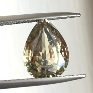 Zultanite® Pear Cut 13 mm x 9.4 mm